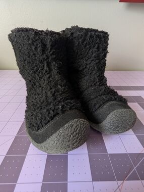 Kid's Toddler Keen Howser Chukka Velcro Sherpa Boots Black Size 12